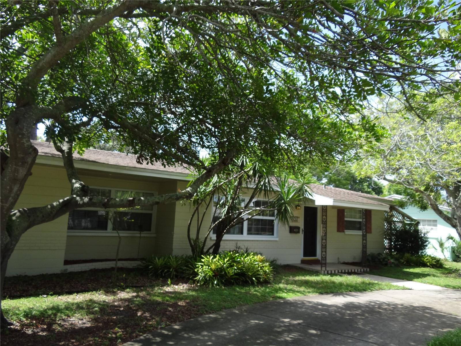 LAKE PASADENA DEV - Residential Lease