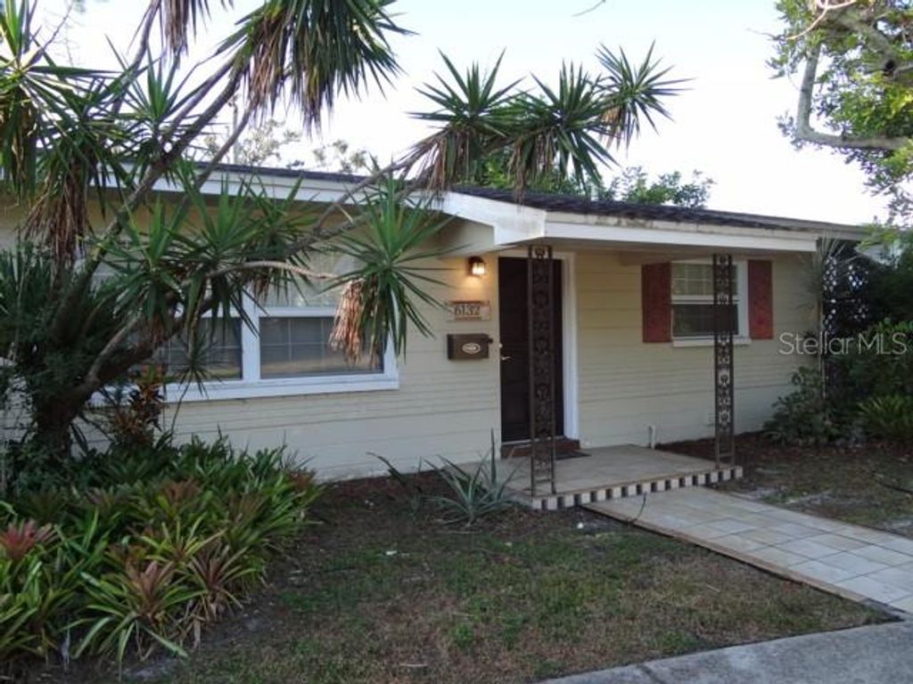 Photo of 6132 Dartmouth Avenue N, St Petersburg, FL 33710 (MLS # TB8442382)