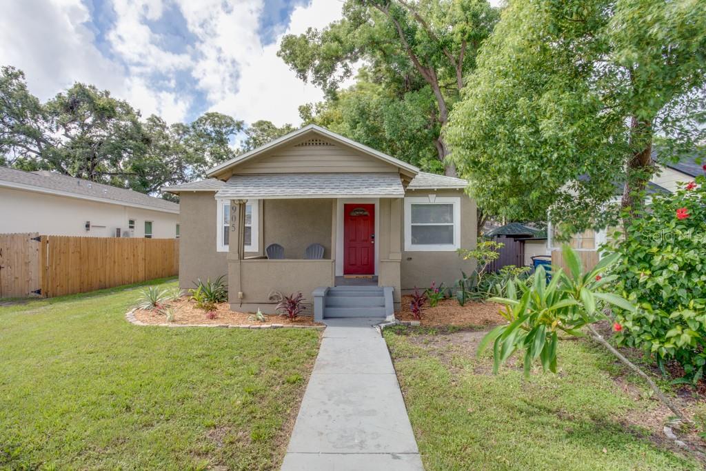 Beautifully Renovated Home with Guest Apartment – 4 Bed, 3 Bath in the heart Clearwater
This fully renovated property in a quiet, centrally located Clearwater neighborhood offers the perfect blend of flexibility, modern comfort, and convenience. The main house features three bedrooms and two bathrooms across 1,100 square feet, with an open-concept layout, updated kitchen with newer appliances, a large pantry, and generous closet space throughout. Major upgrades include a new roof in 2016, a complete electrical update in 2020, and a newer water heater. There's also a dedicated laundry hookup in the main home for added convenience.
Located above the detached garage is a charming one-bedroom, one-bath apartment offering an additional 384 square feet of living space. This guest unit has been thoughtfully updated with a new roof in 2016, new appliances, a new air conditioner, new garage door, and a newer water heater. It also includes its own laundry hookup and is separately metered for water and electric—making it an ideal in-law suite, guest house, or income-producing rental.
Sitting on a spacious lot, there's plenty of room for boats, family, pets, or outdoor entertaining. Just half a mile from Downtown Clearwater and approximately 3.5 miles to the beach, this home is perfectly positioned to enjoy the area.
With a total of four bedrooms and three bathrooms across two fully functional living spaces, this property is ideal for multi-generational families, investors, or anyone seeking additional space and versatility.