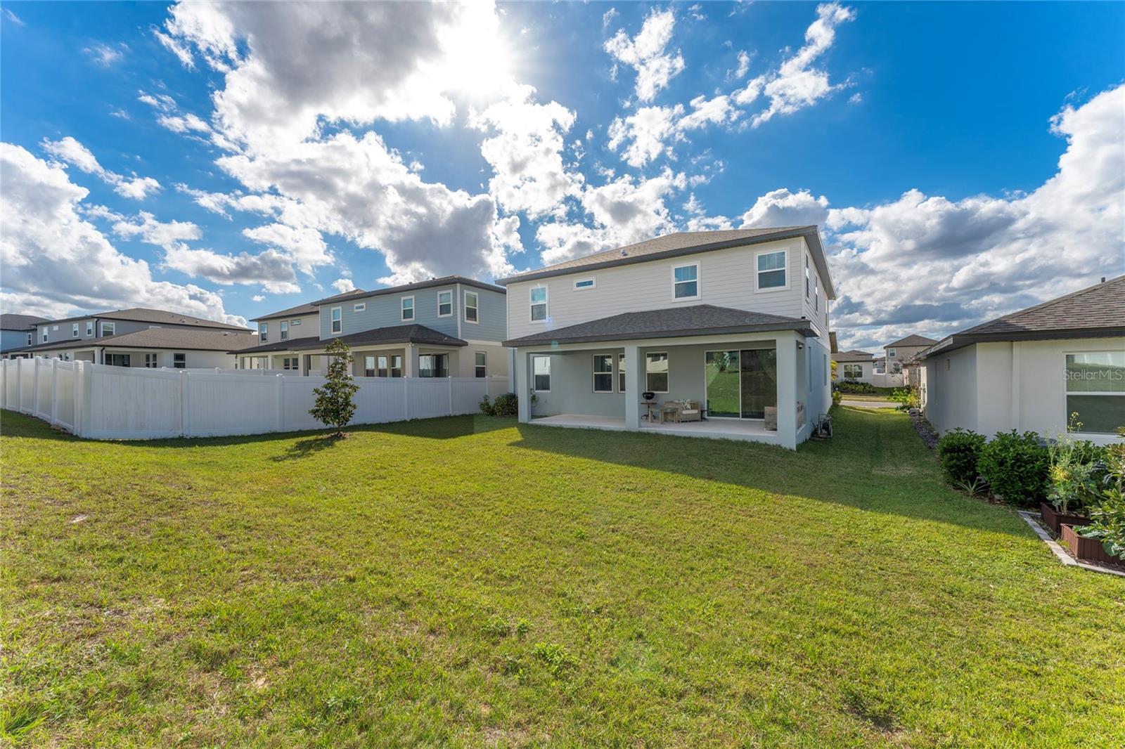 VILLAGES/MINNEOLA HILLS PH B - Residential