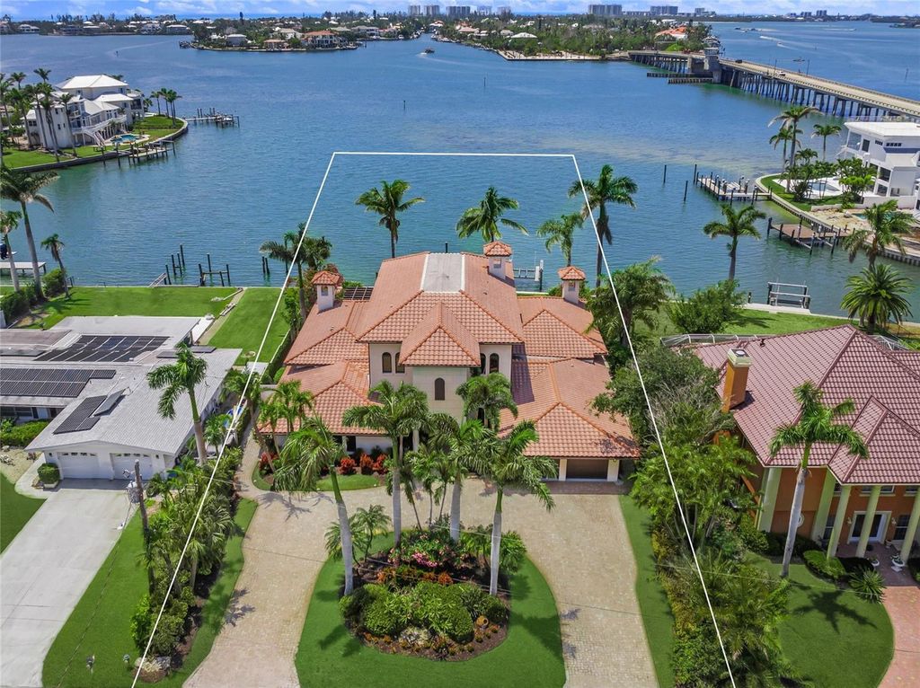 Photo of 3576 San Remo Terrace, Sarasota, FL 34239 (MLS # A4652012)