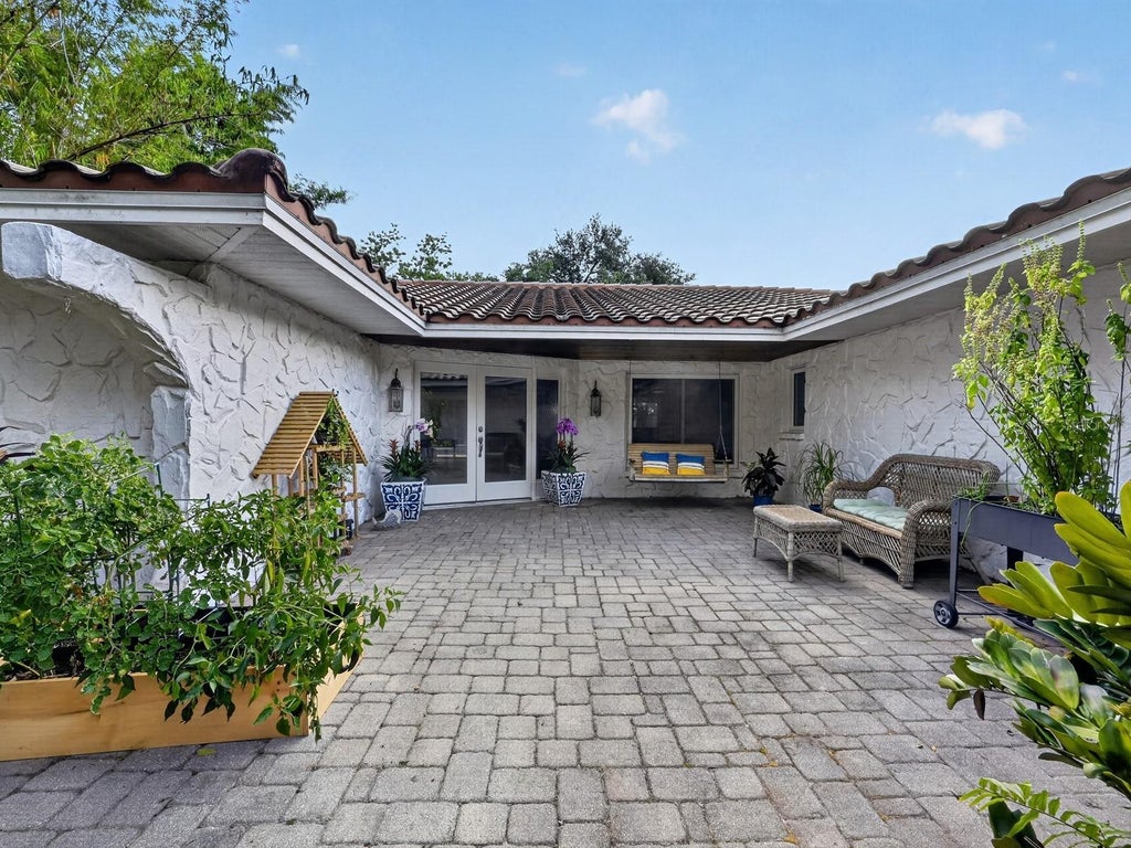 Photo of 7311 Proctor Road, Sarasota, FL 34241 (MLS # A4686361)