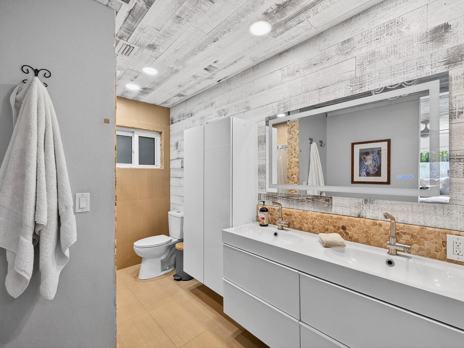 DUNNHILL ESTATES - Residential