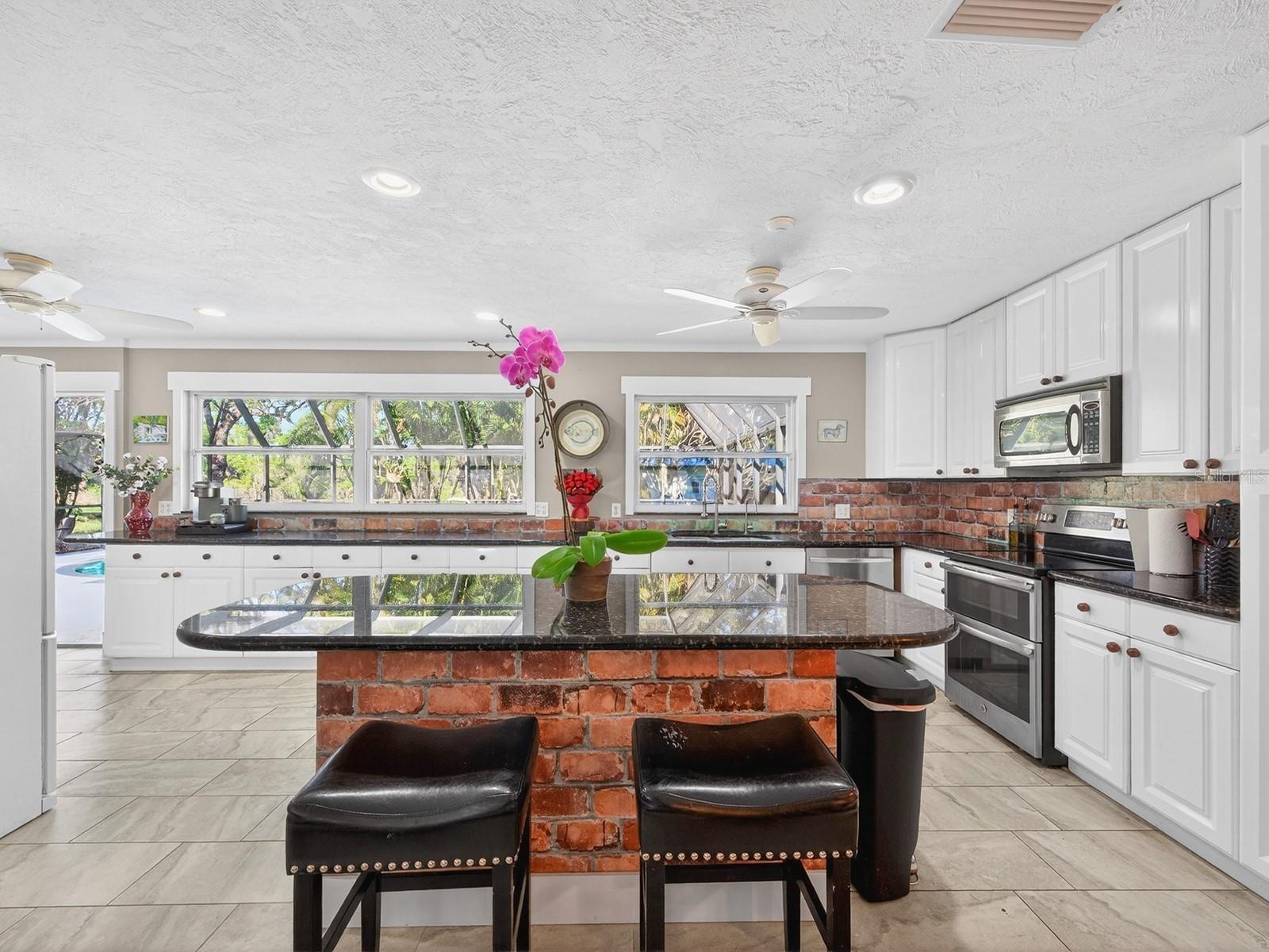 DUNNHILL ESTATES - Residential