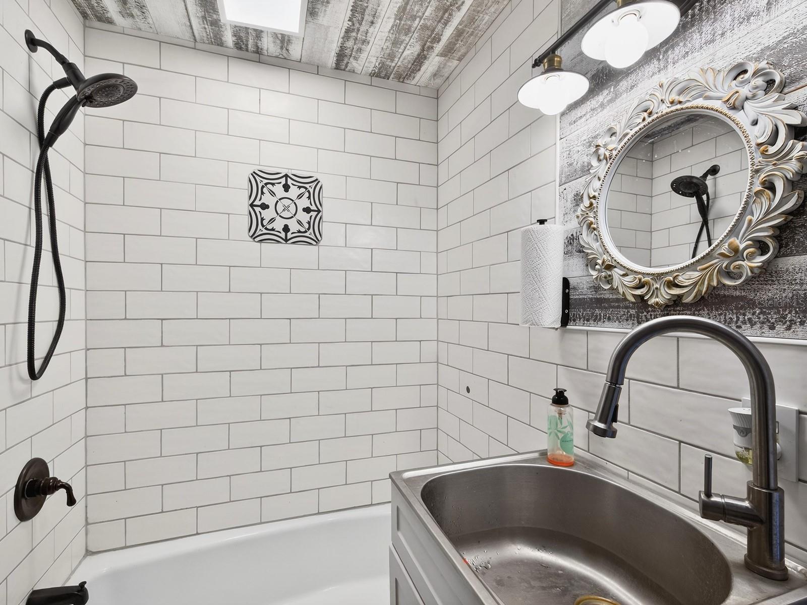 DUNNHILL ESTATES - Residential