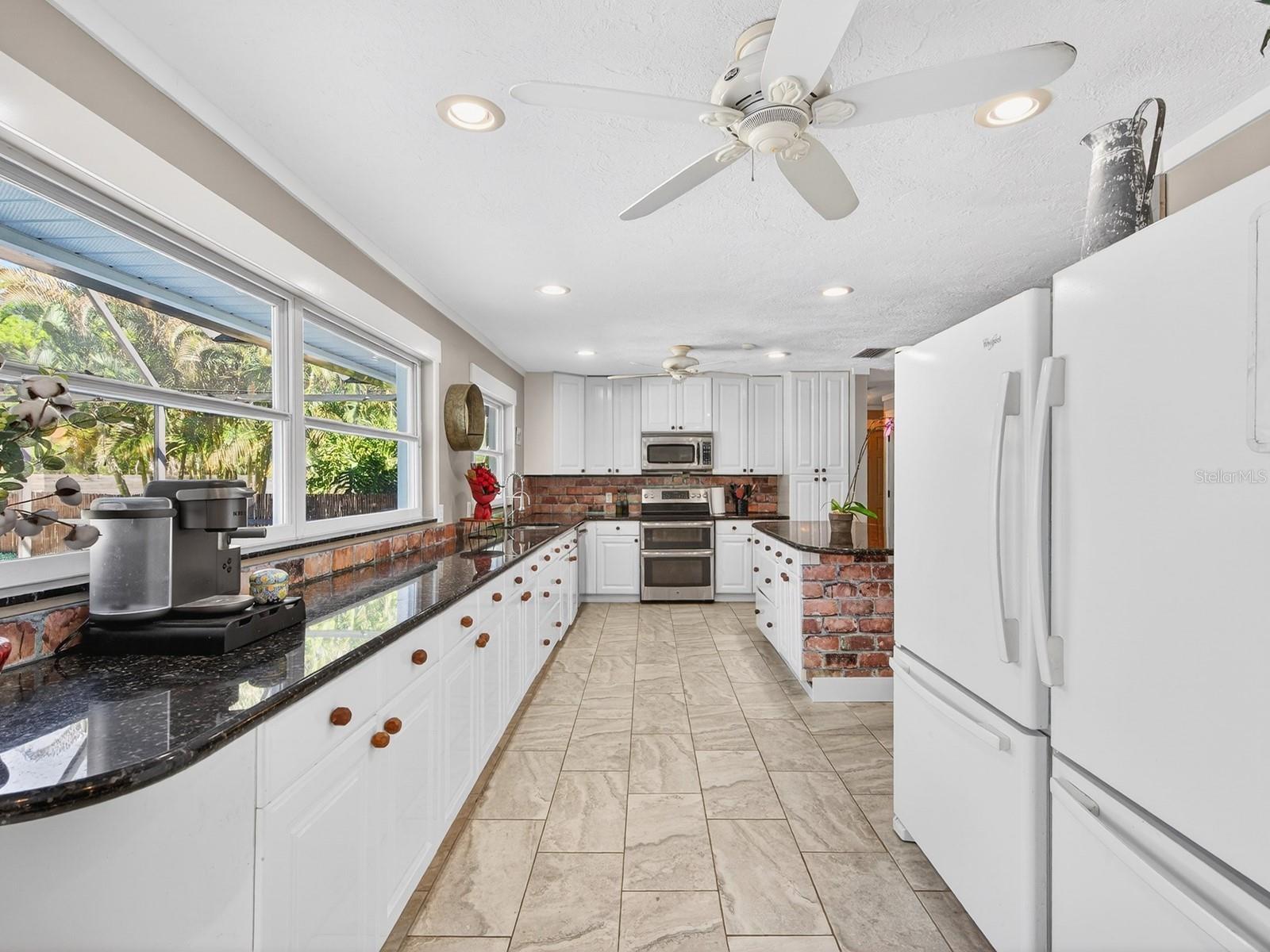 DUNNHILL ESTATES - Residential