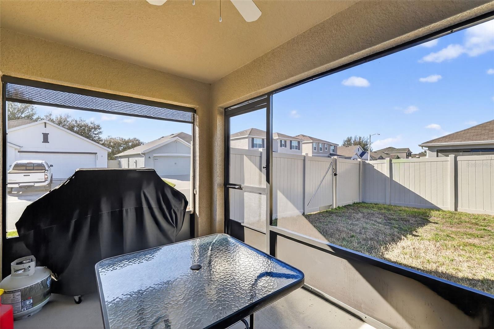 TRIUMPH SOUTH PH 1 - Residential