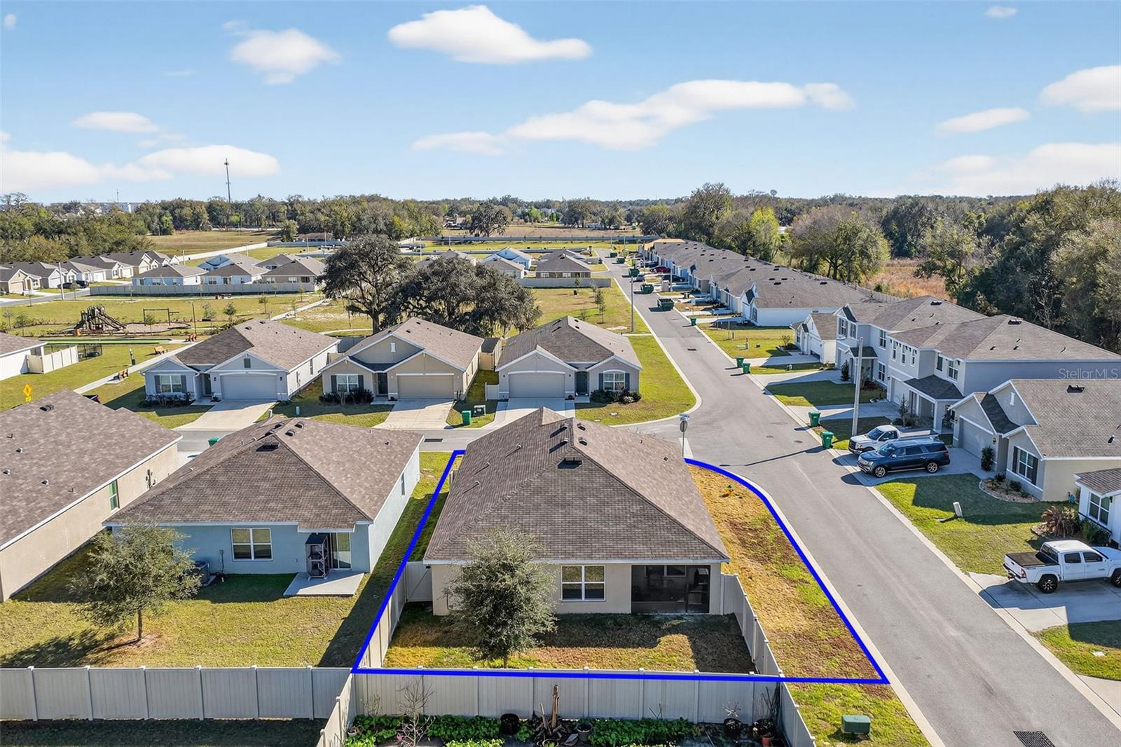 TRIUMPH SOUTH PH 1 - Residential