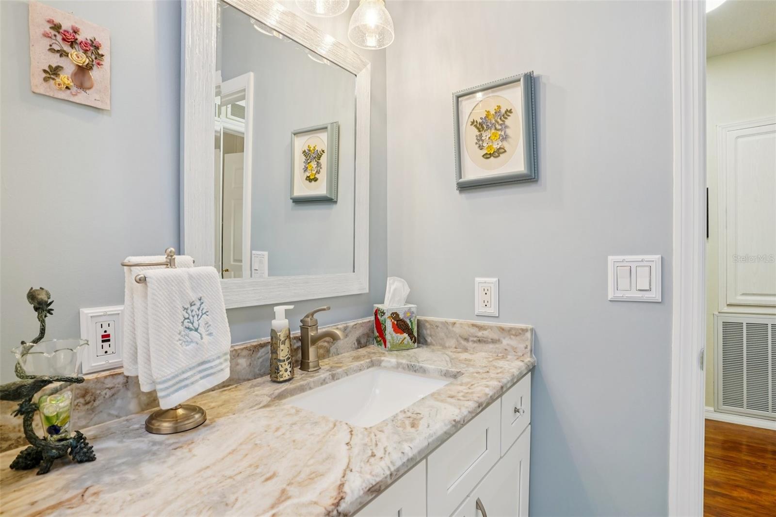 HAWTHORNE AT LEESBURG A COOP - Residential