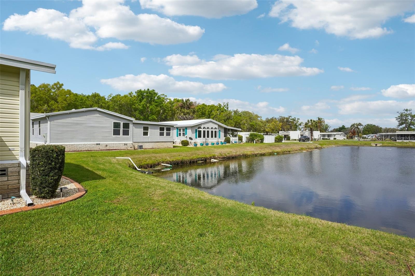 HAWTHORNE AT LEESBURG A COOP - Residential