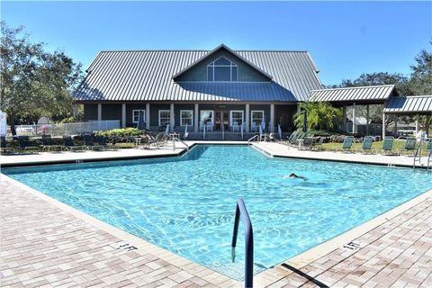 A home in PORT CHARLOTTE