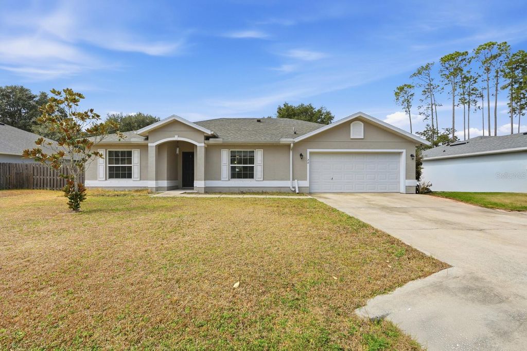 Photo of 26 Ripplewood Lane, Palm Coast, FL 32164 (MLS # FC316226)