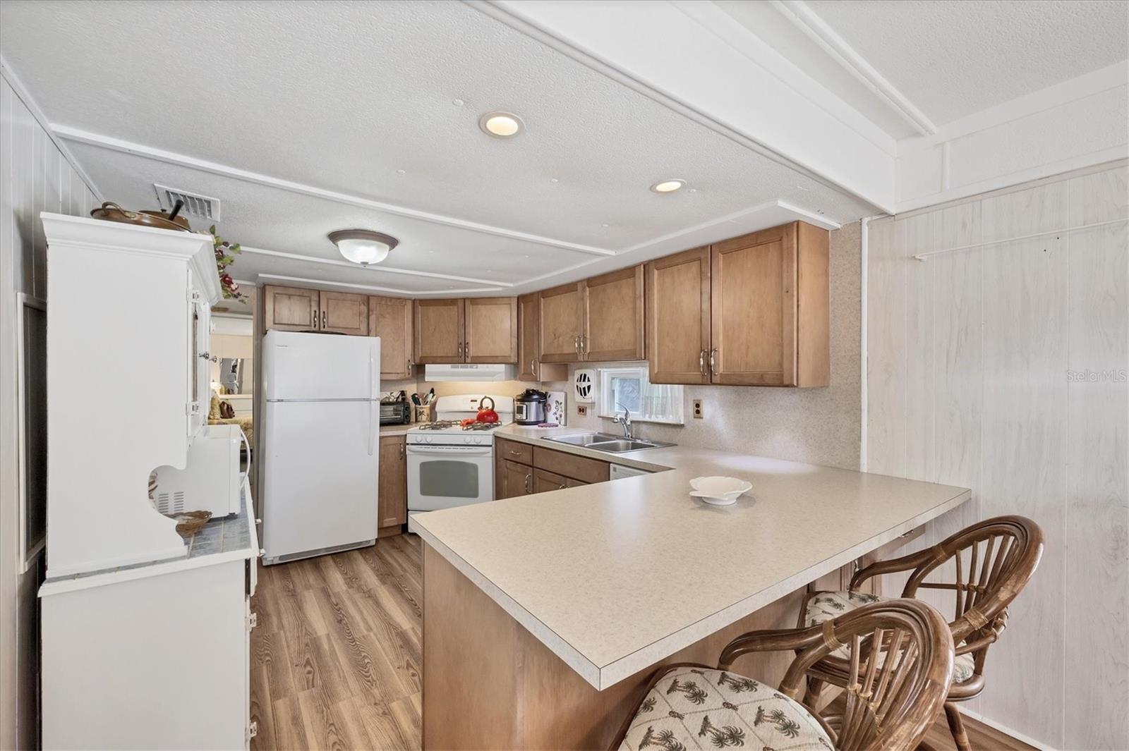 PARADISE BAY ESTATES CO-OP - Residential