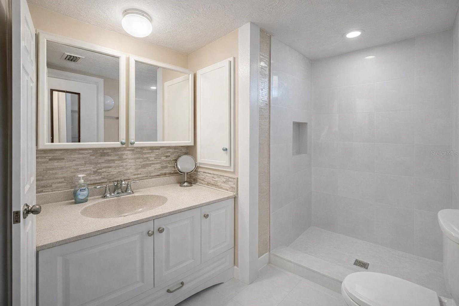 PARADISE BAY ESTATES CO-OP - Residential