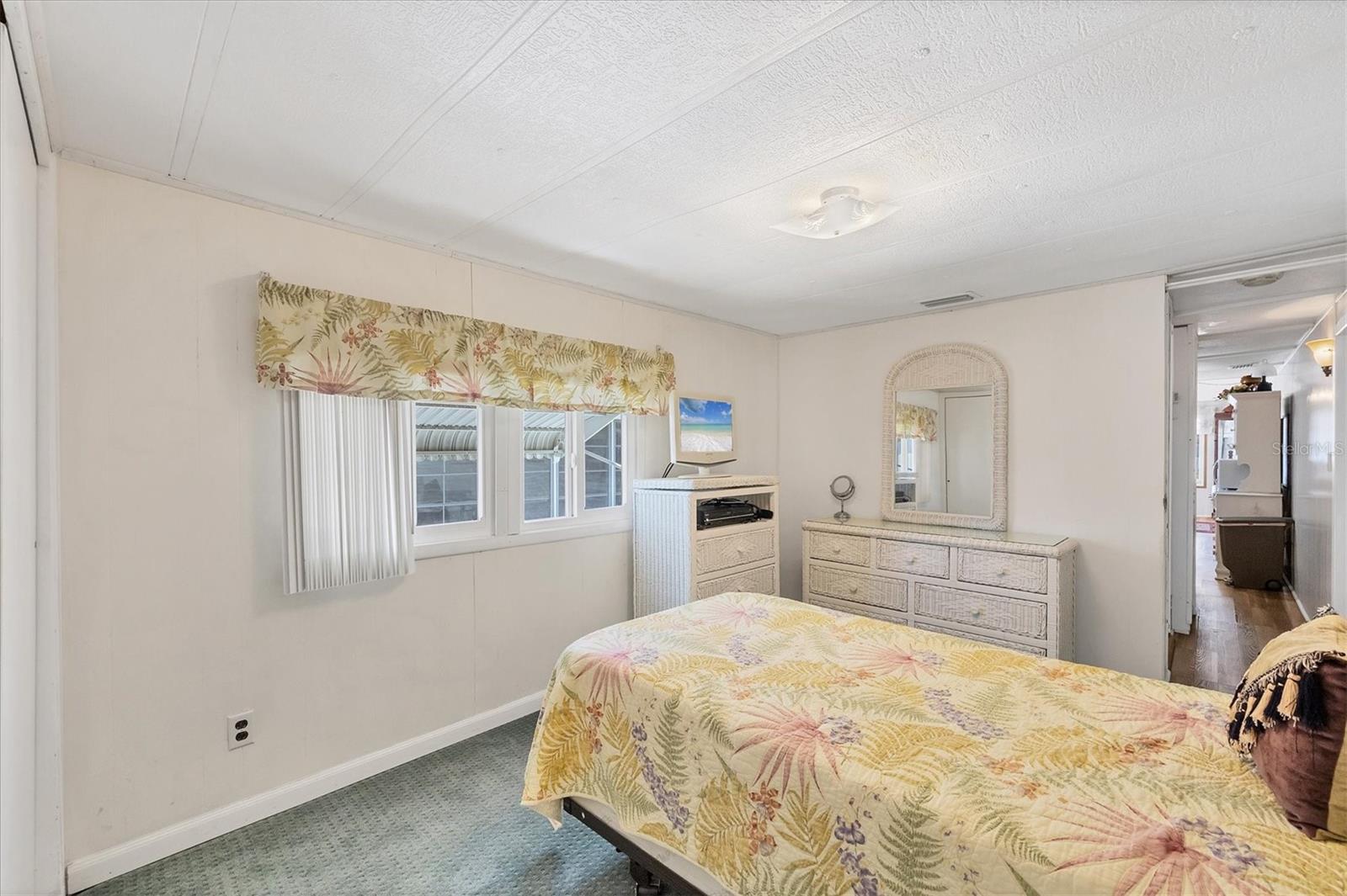 PARADISE BAY ESTATES CO-OP - Residential