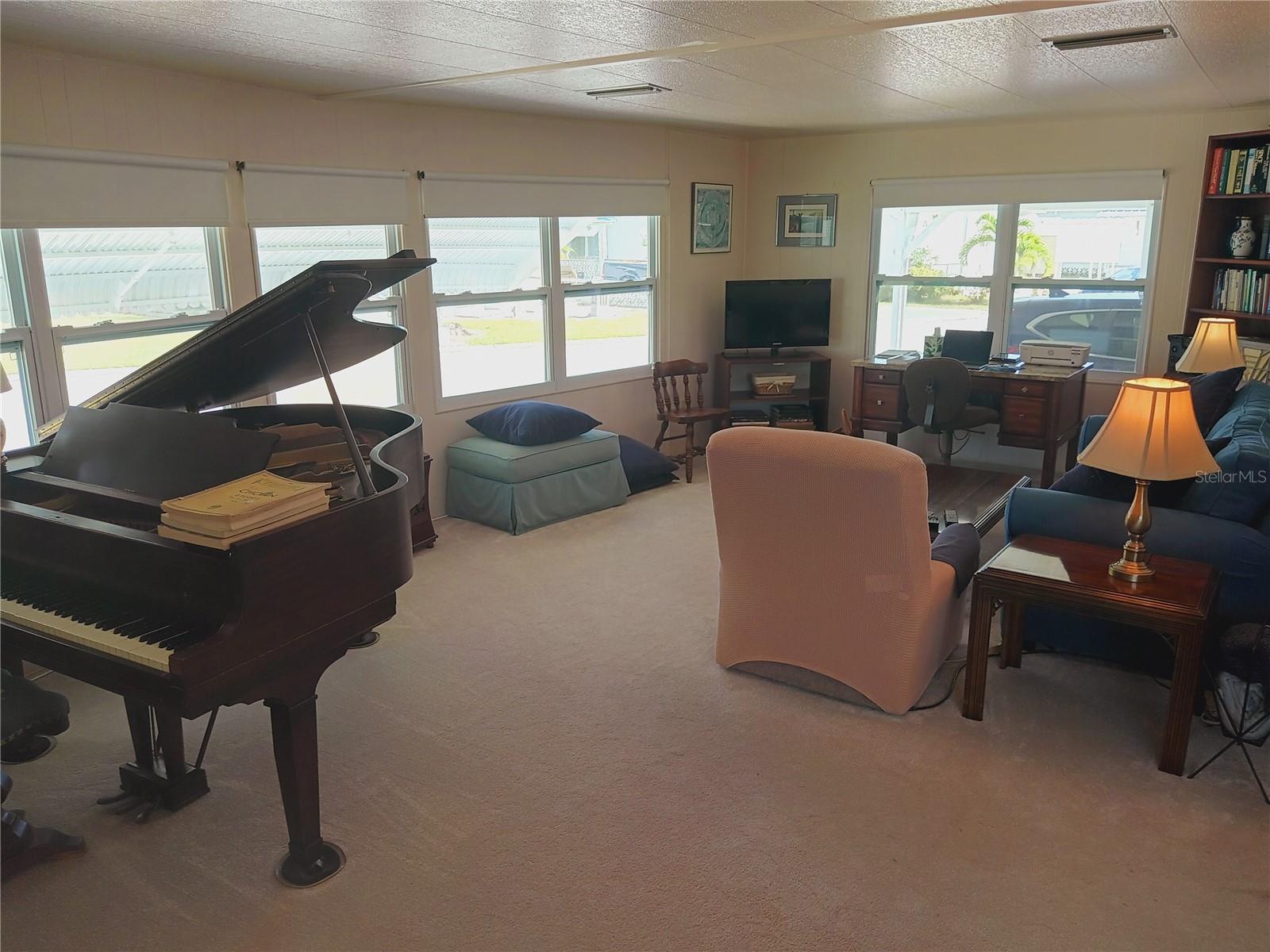 TRI-PAR ESTATES - Residential