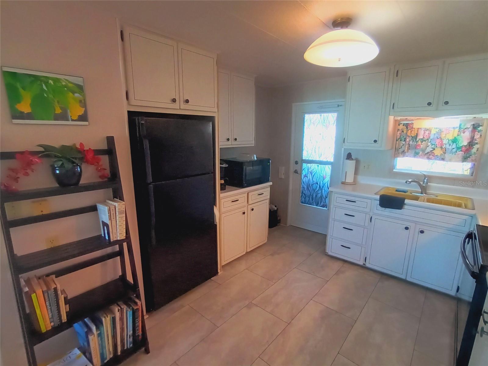 TRI-PAR ESTATES - Residential