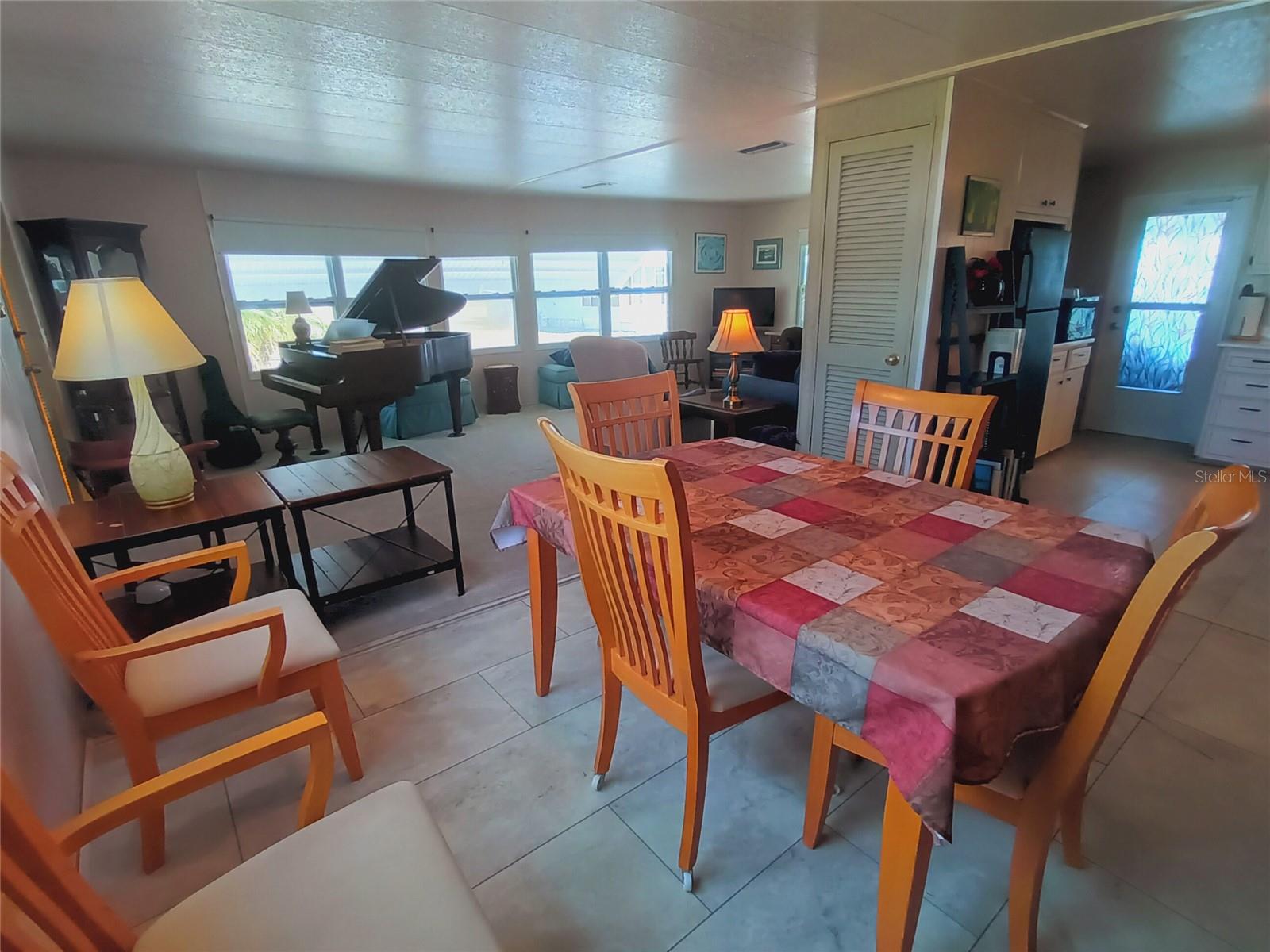 TRI-PAR ESTATES - Residential