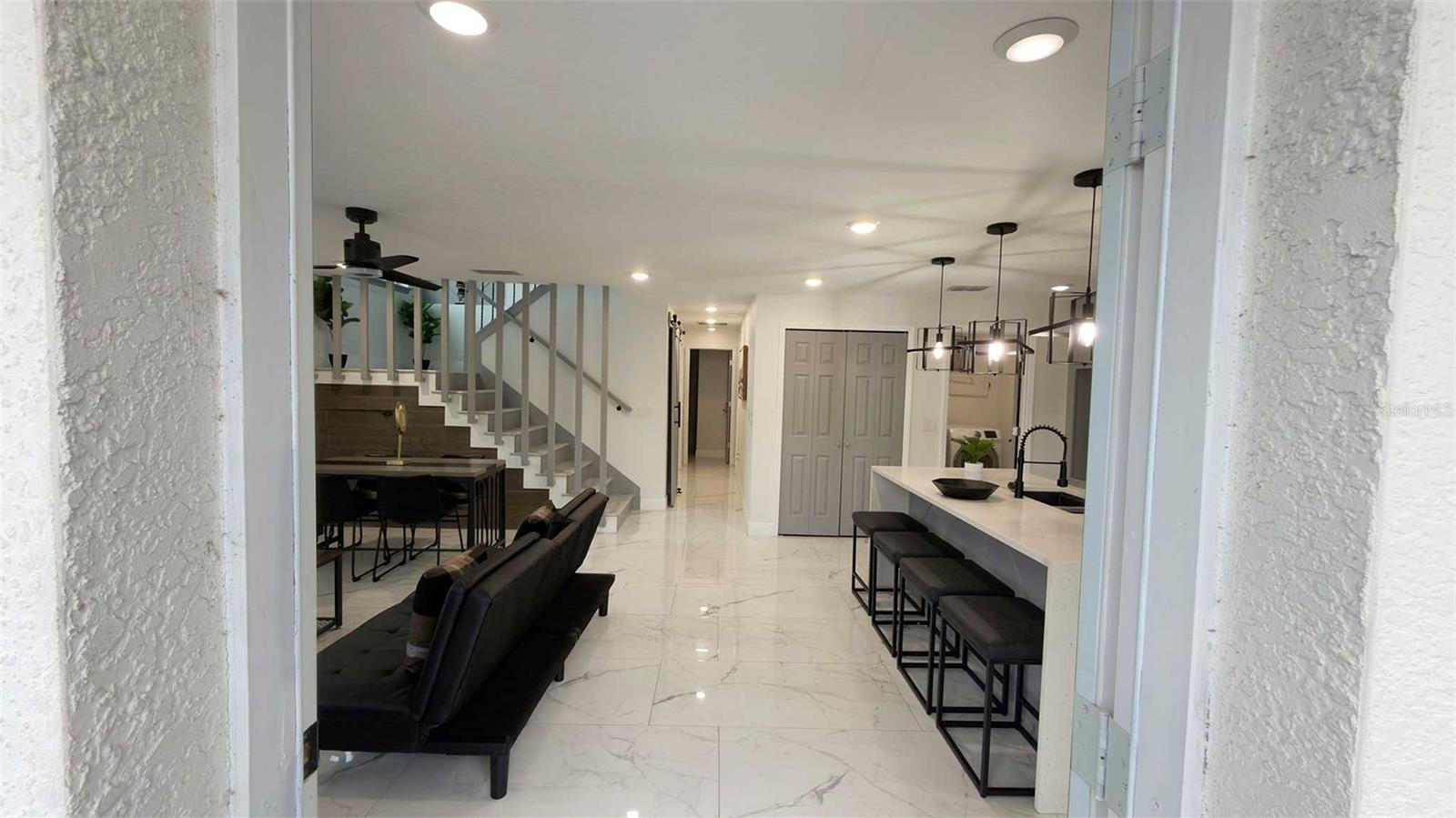 1414 E HARDING STREET