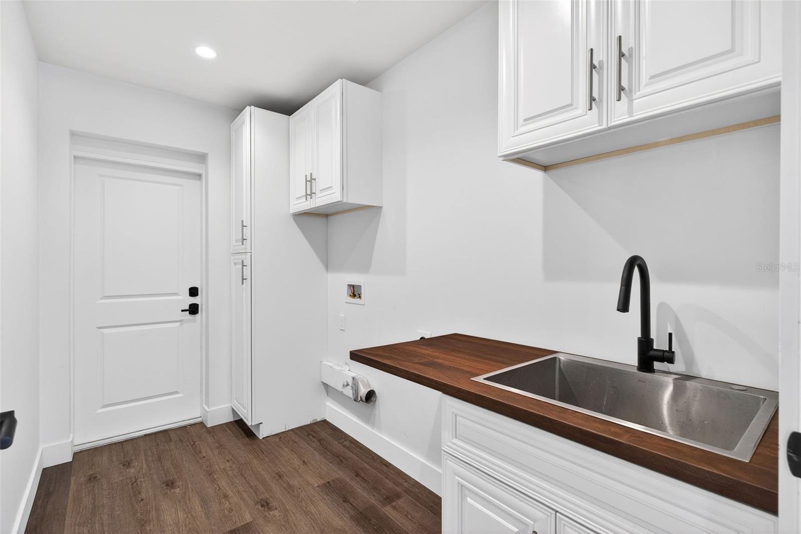 KENILWORTH SHORES SEC 04 - Residential