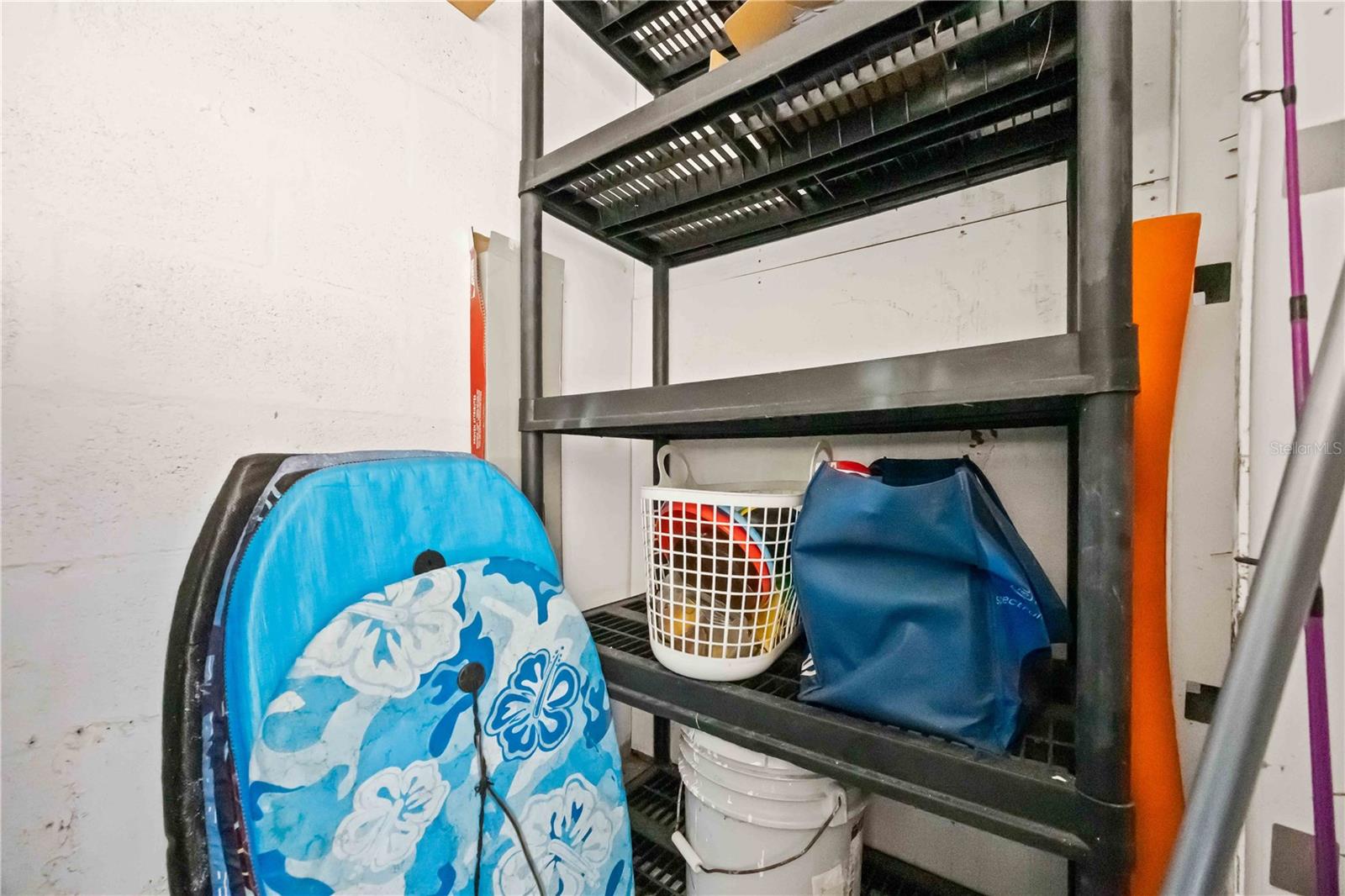 SANDY POINTE II - Residential