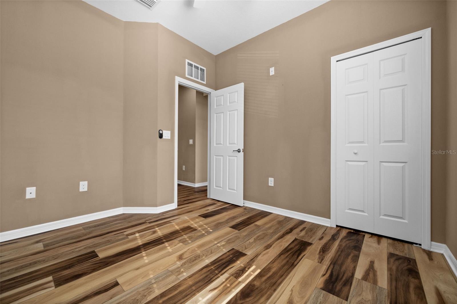 STONEHAVEN PH 4, 5, 6, 7 & 25 - Residential Lease