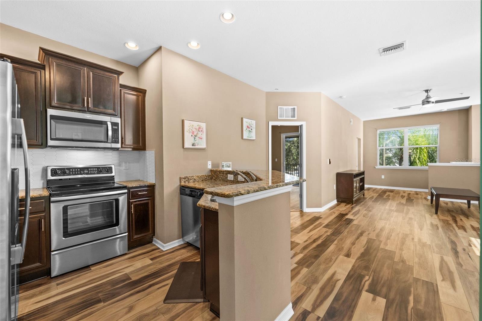 STONEHAVEN PH 4, 5, 6, 7 & 25 - Residential Lease