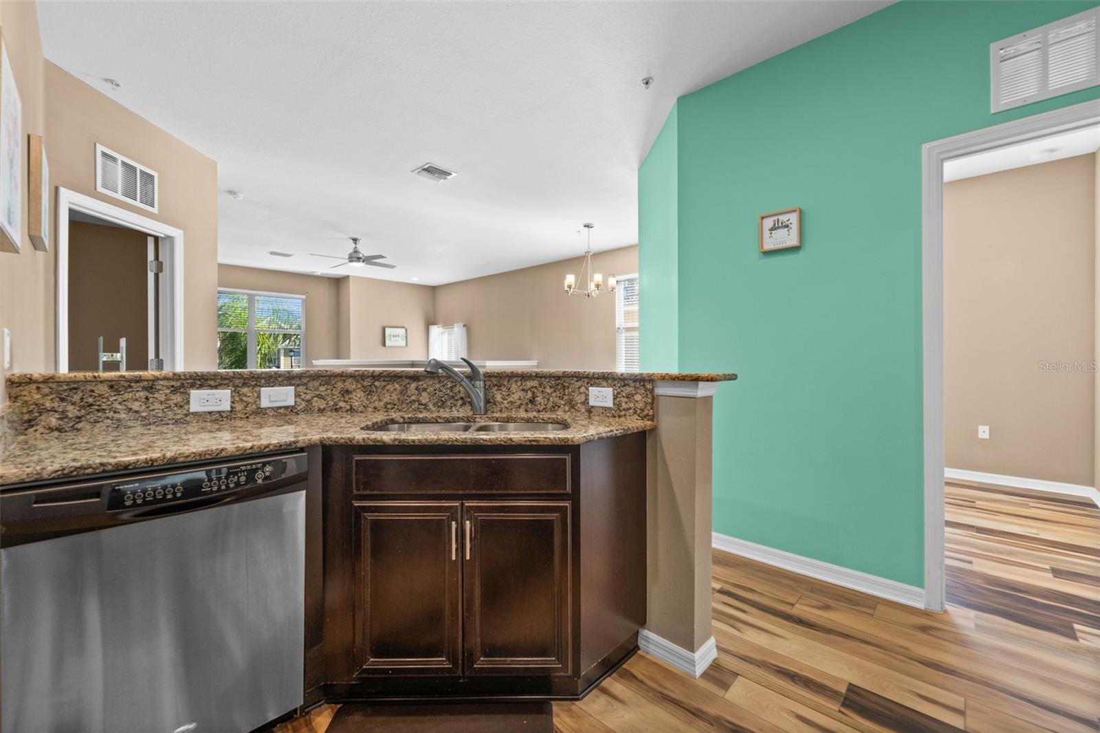 STONEHAVEN PH 4, 5, 6, 7 & 25 - Residential Lease