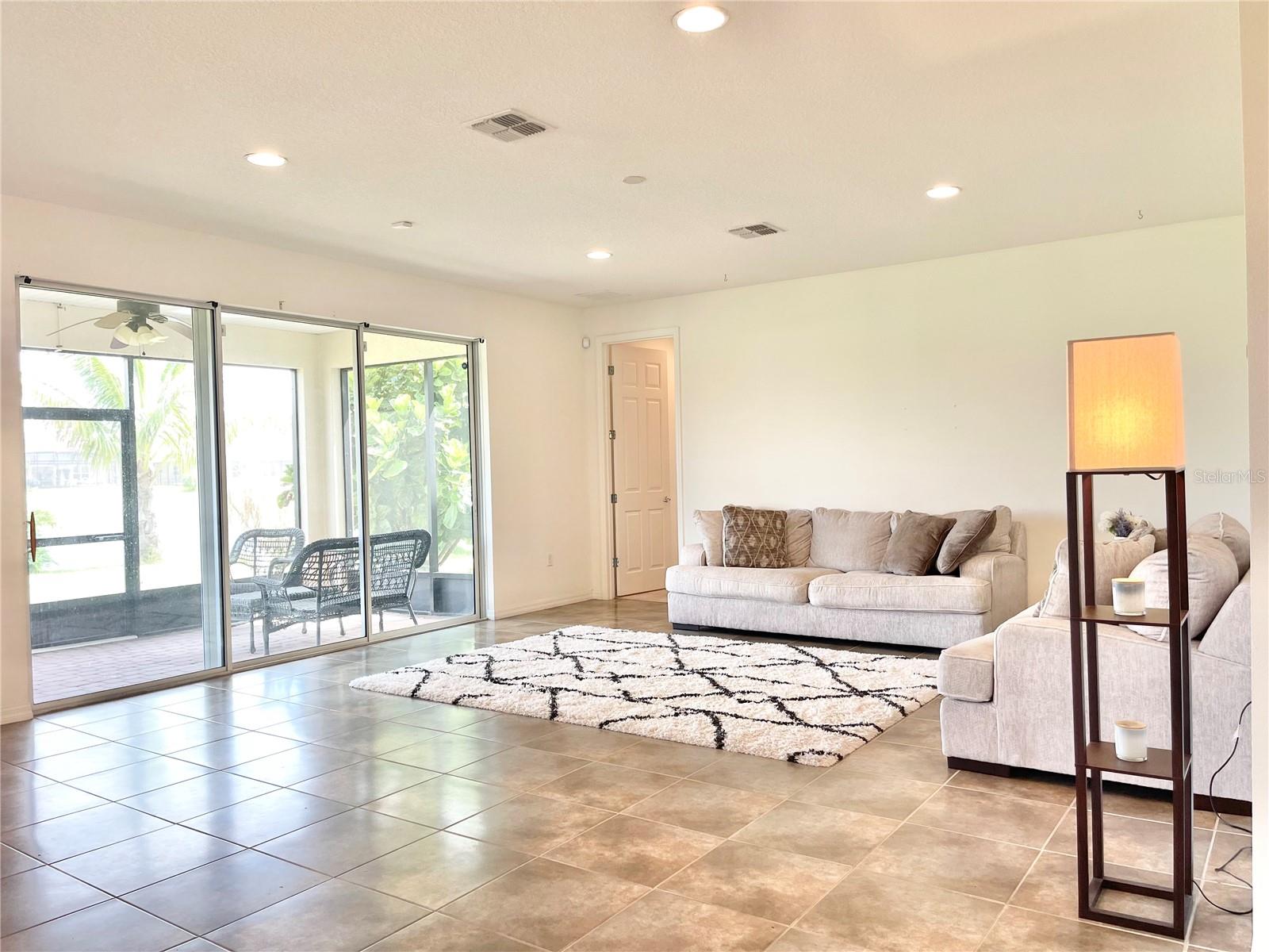 2821 RIALTO COURT