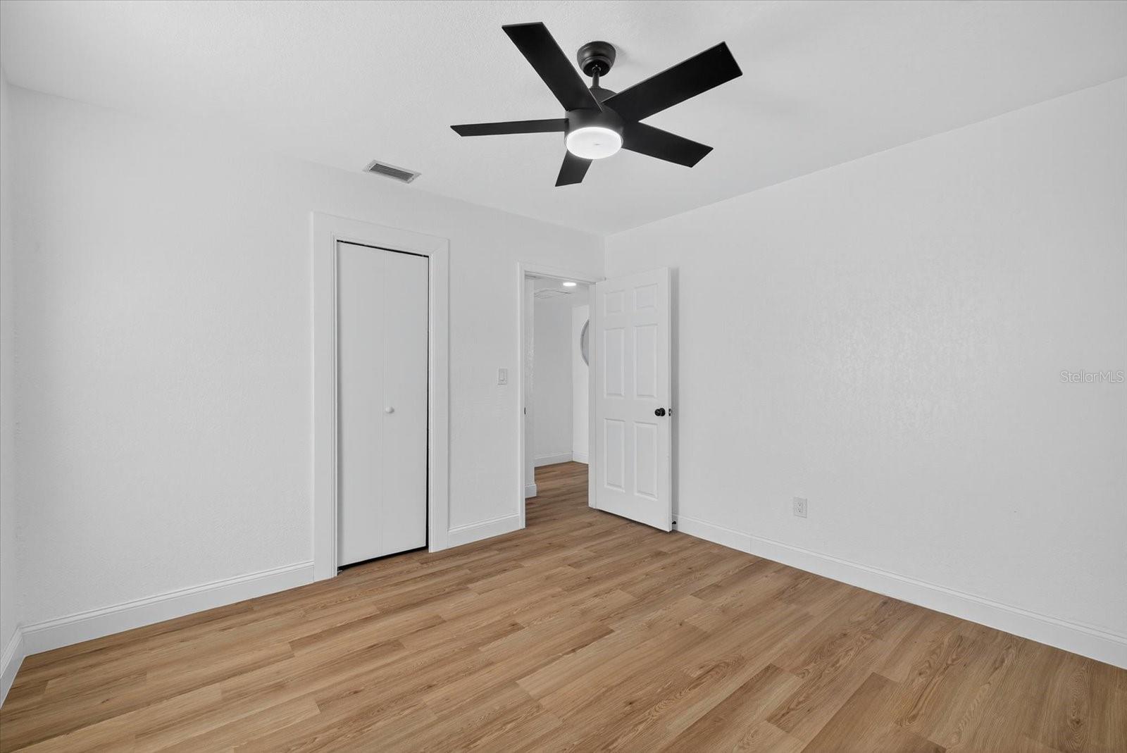 MEADOWLAWN - Residential Lease