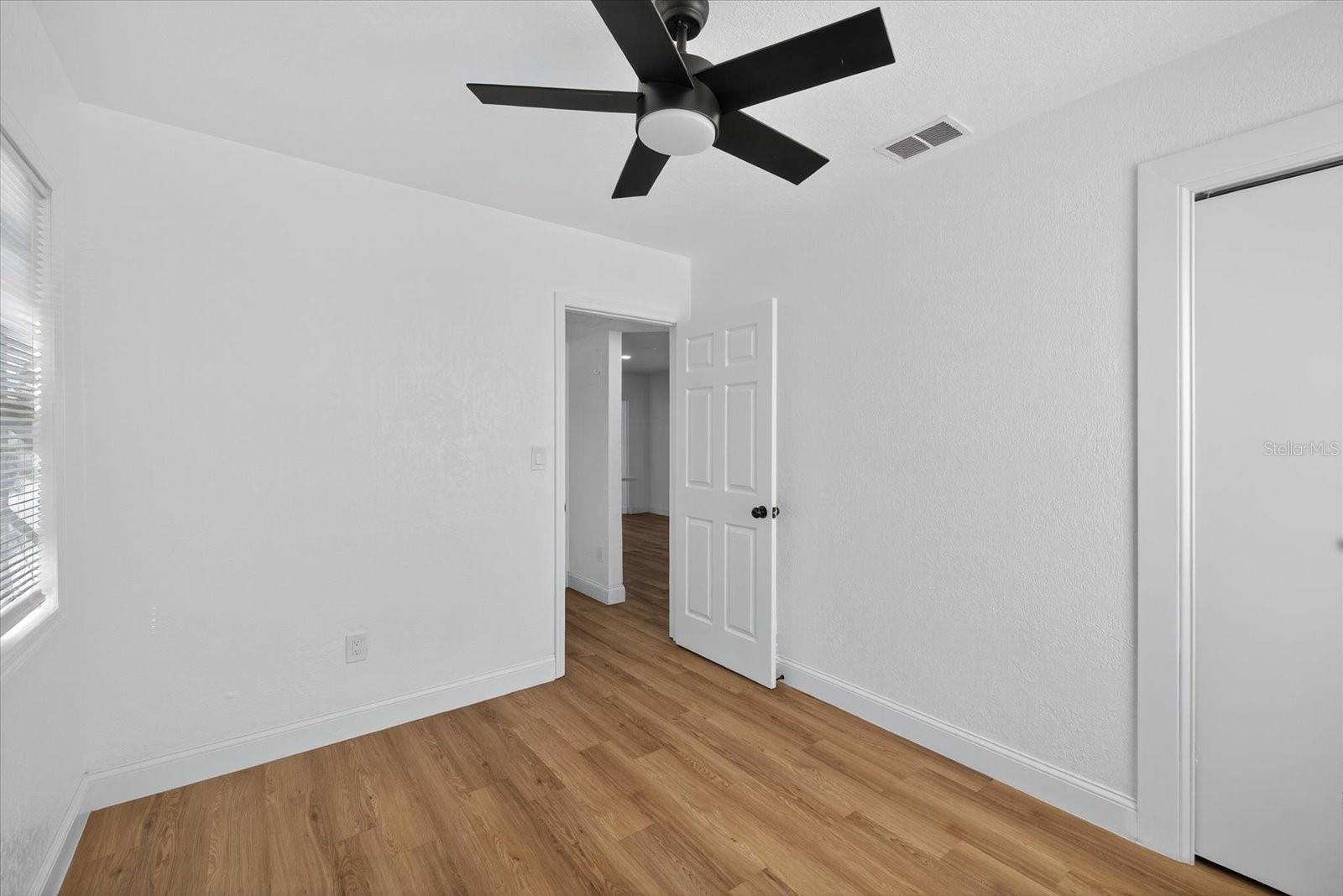 MEADOWLAWN - Residential Lease