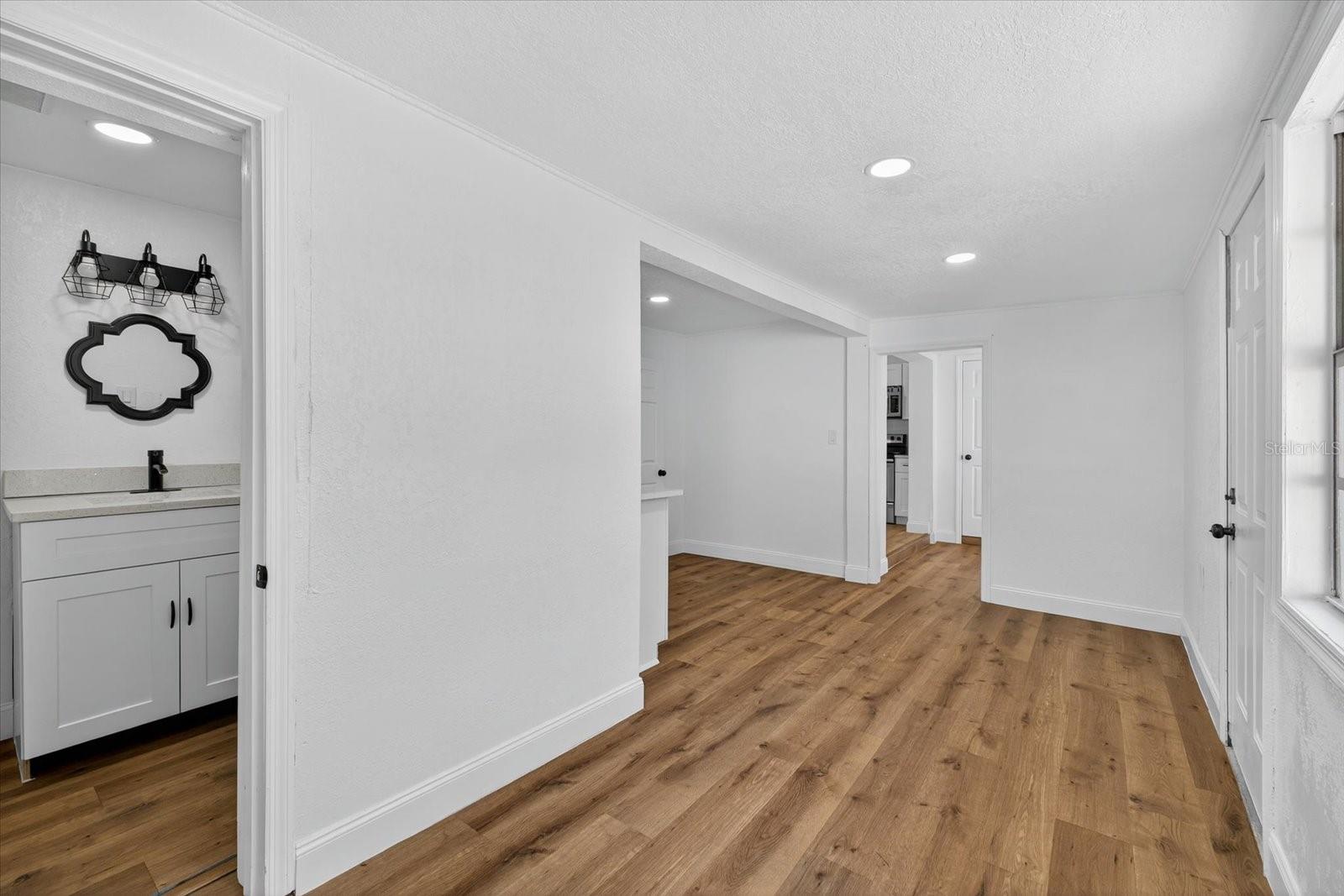 MEADOWLAWN - Residential Lease