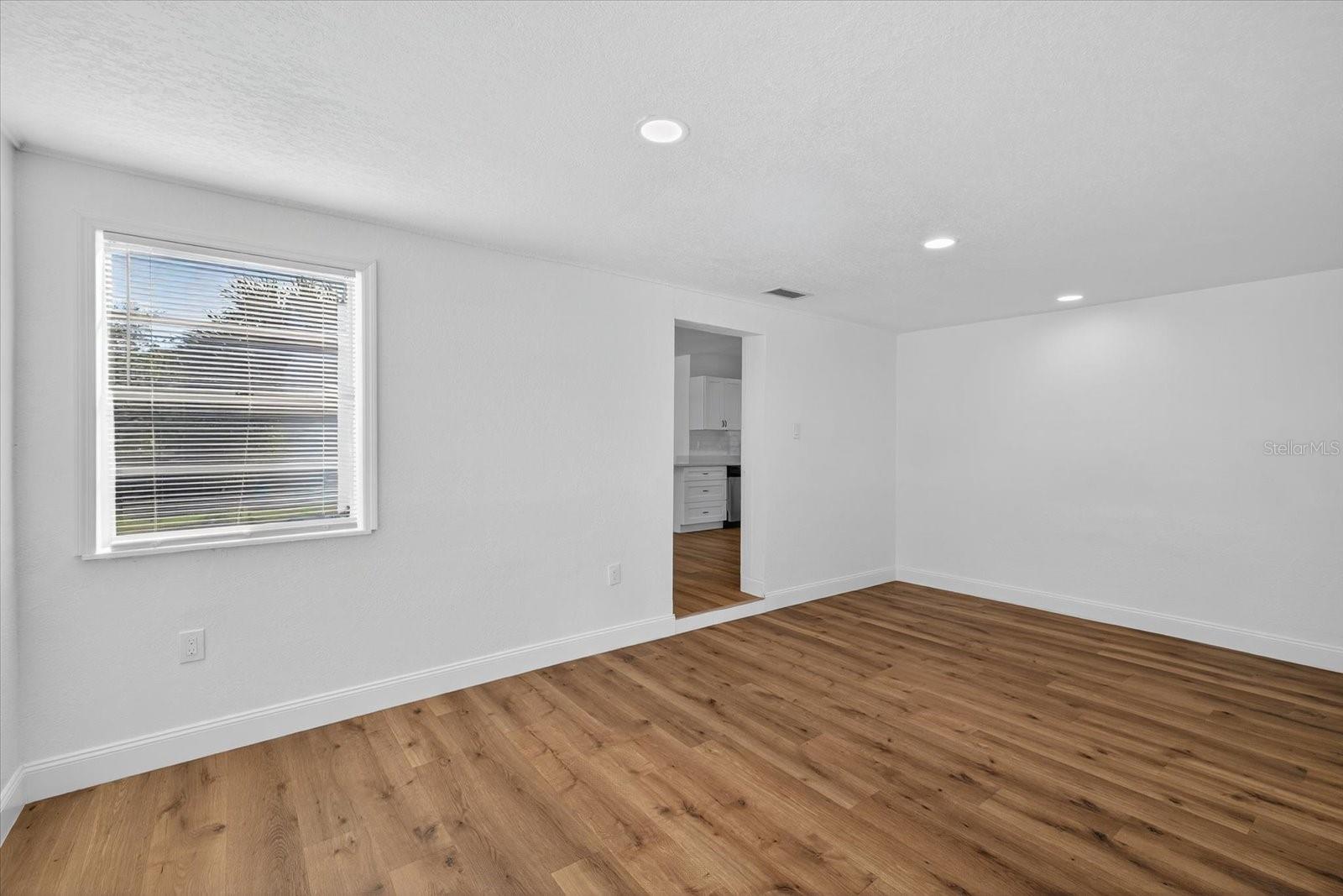 MEADOWLAWN - Residential Lease