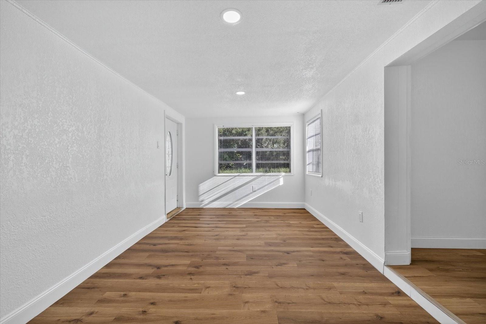 MEADOWLAWN - Residential Lease