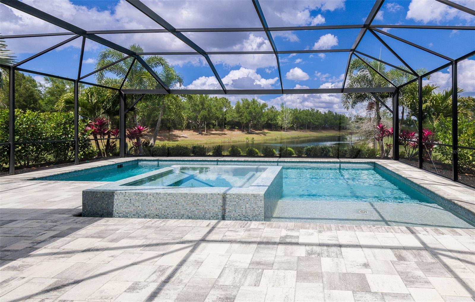 COUNTRY CLUB EAST AT LAKEWD RNCH PP - Residential