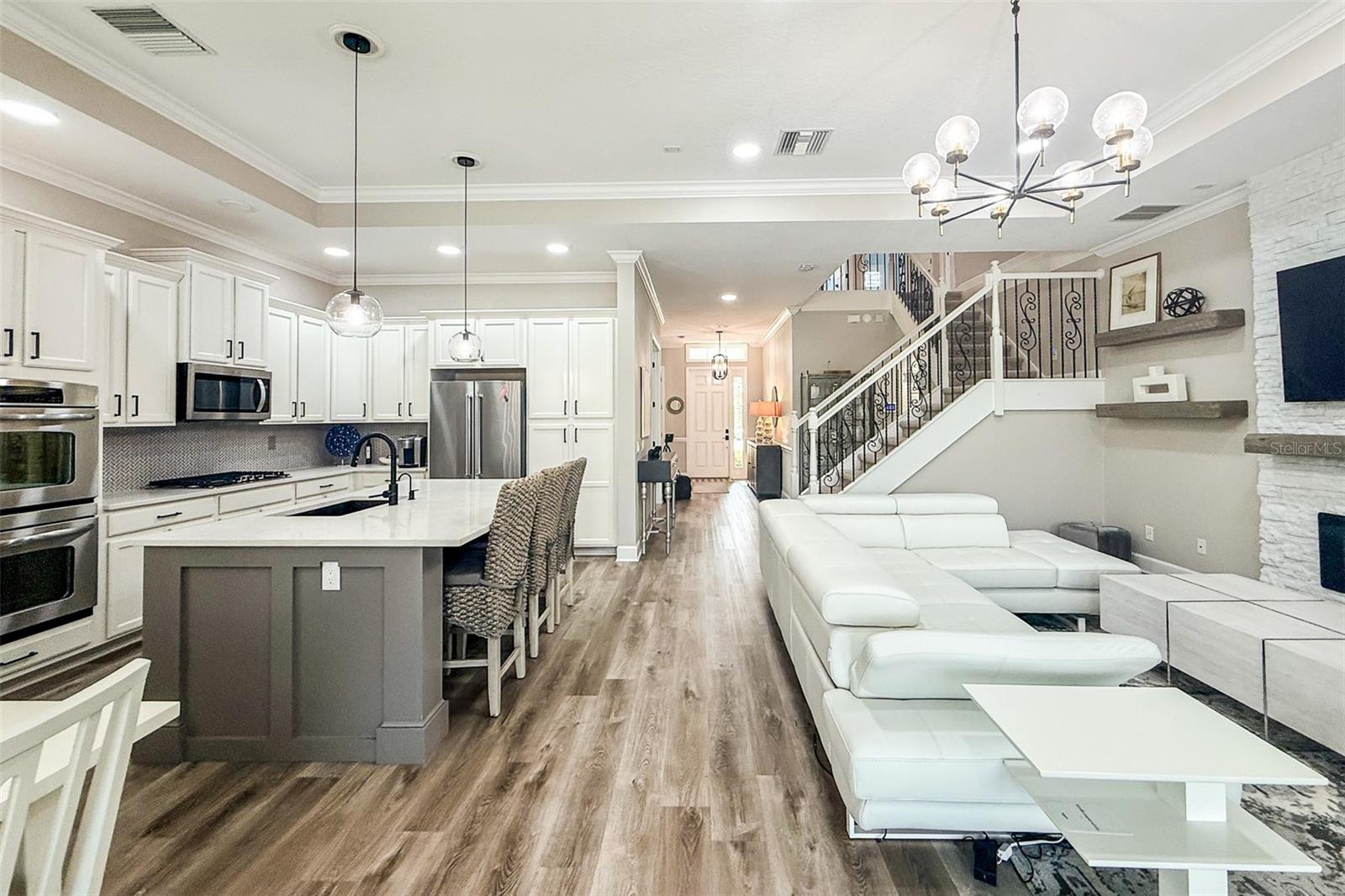 COUNTRY CLUB EAST AT LAKEWD RNCH PP - Residential