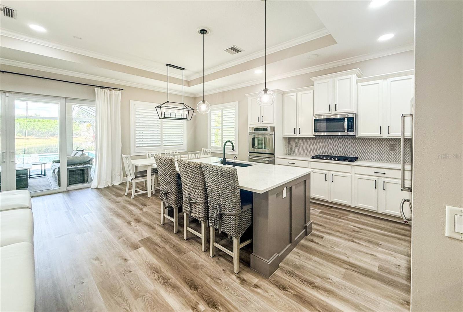 COUNTRY CLUB EAST AT LAKEWD RNCH PP - Residential