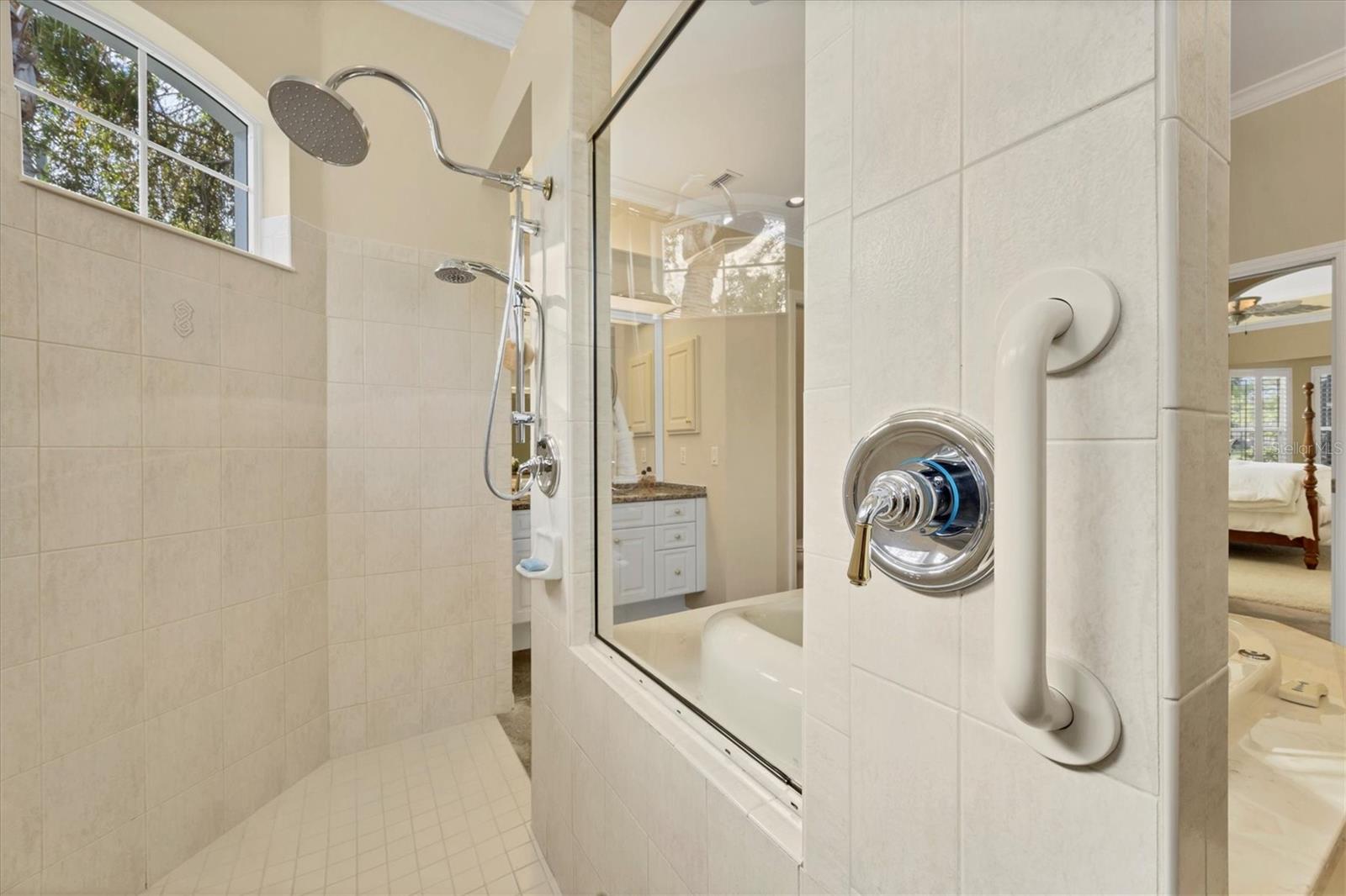 UNIVERSITY PARK COUNTRY CLUB - Residential