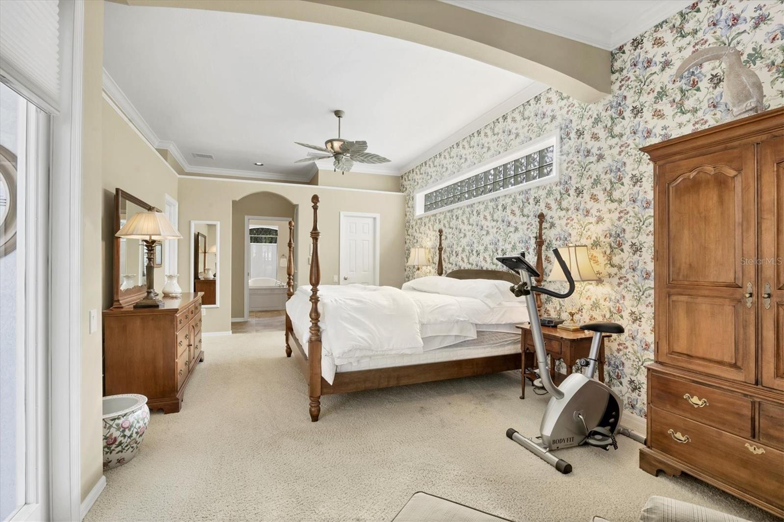 UNIVERSITY PARK COUNTRY CLUB - Residential