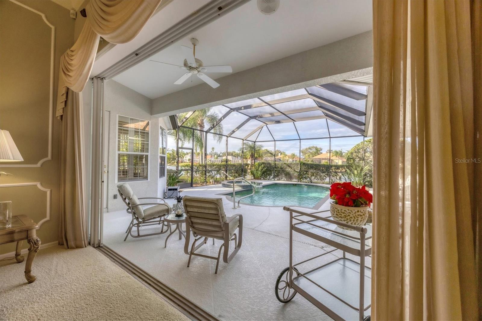 UNIVERSITY PARK COUNTRY CLUB - Residential