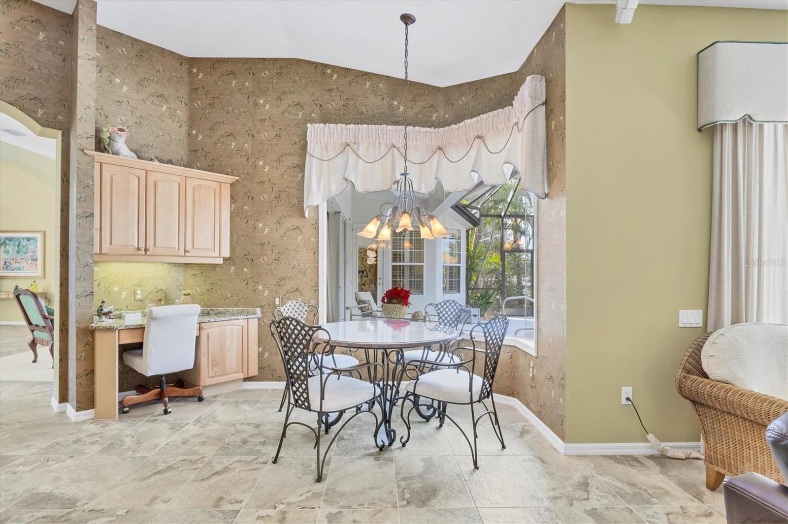 UNIVERSITY PARK COUNTRY CLUB - Residential