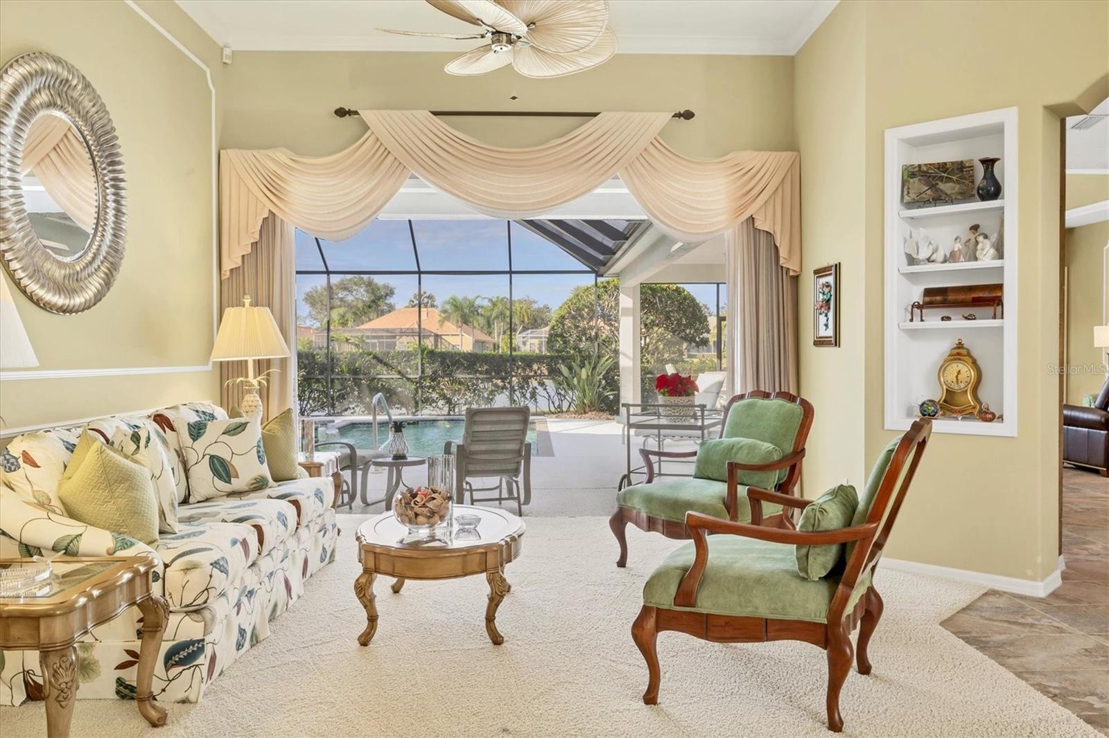 UNIVERSITY PARK COUNTRY CLUB - Residential