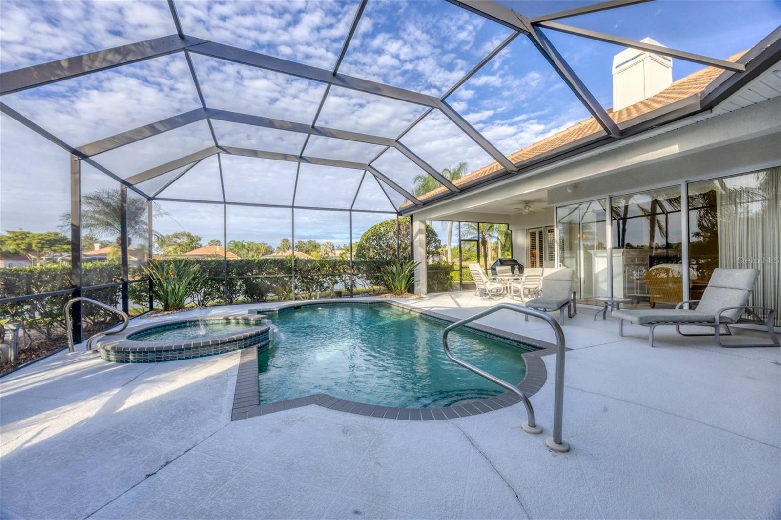 UNIVERSITY PARK COUNTRY CLUB - Residential