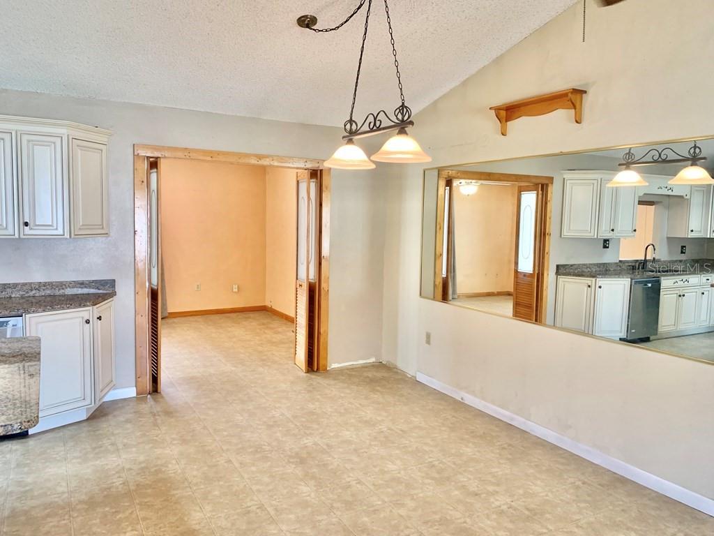 SEVEN SPGS HOMES - Residential