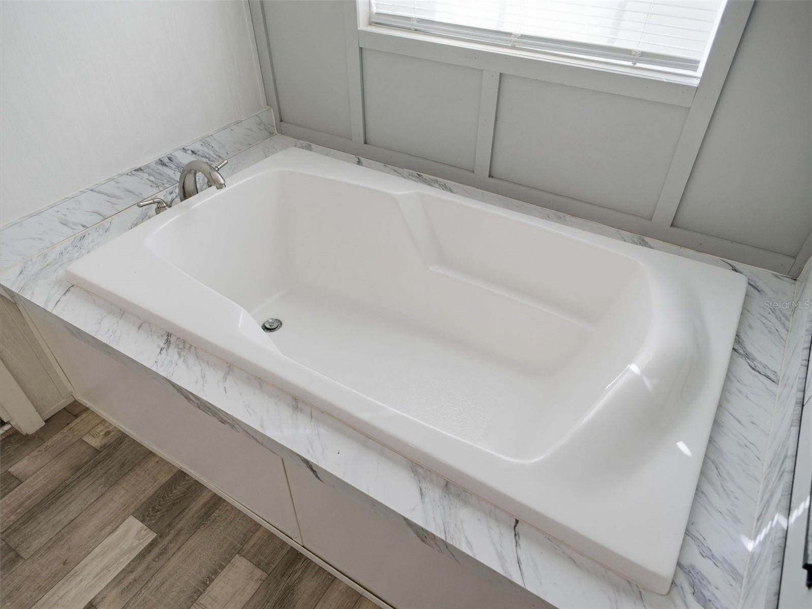 ST JOHNS MANOR ACRES DIV - Residential