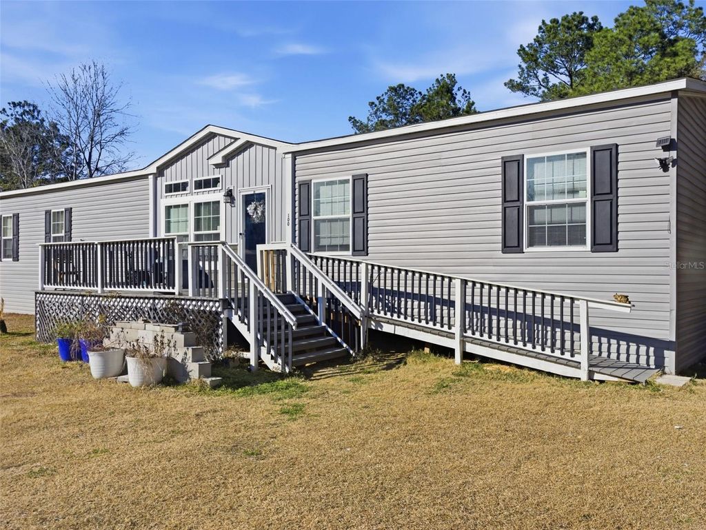 Photo of 100 Camp Road, Palatka, FL 32177 (MLS # A4682253)