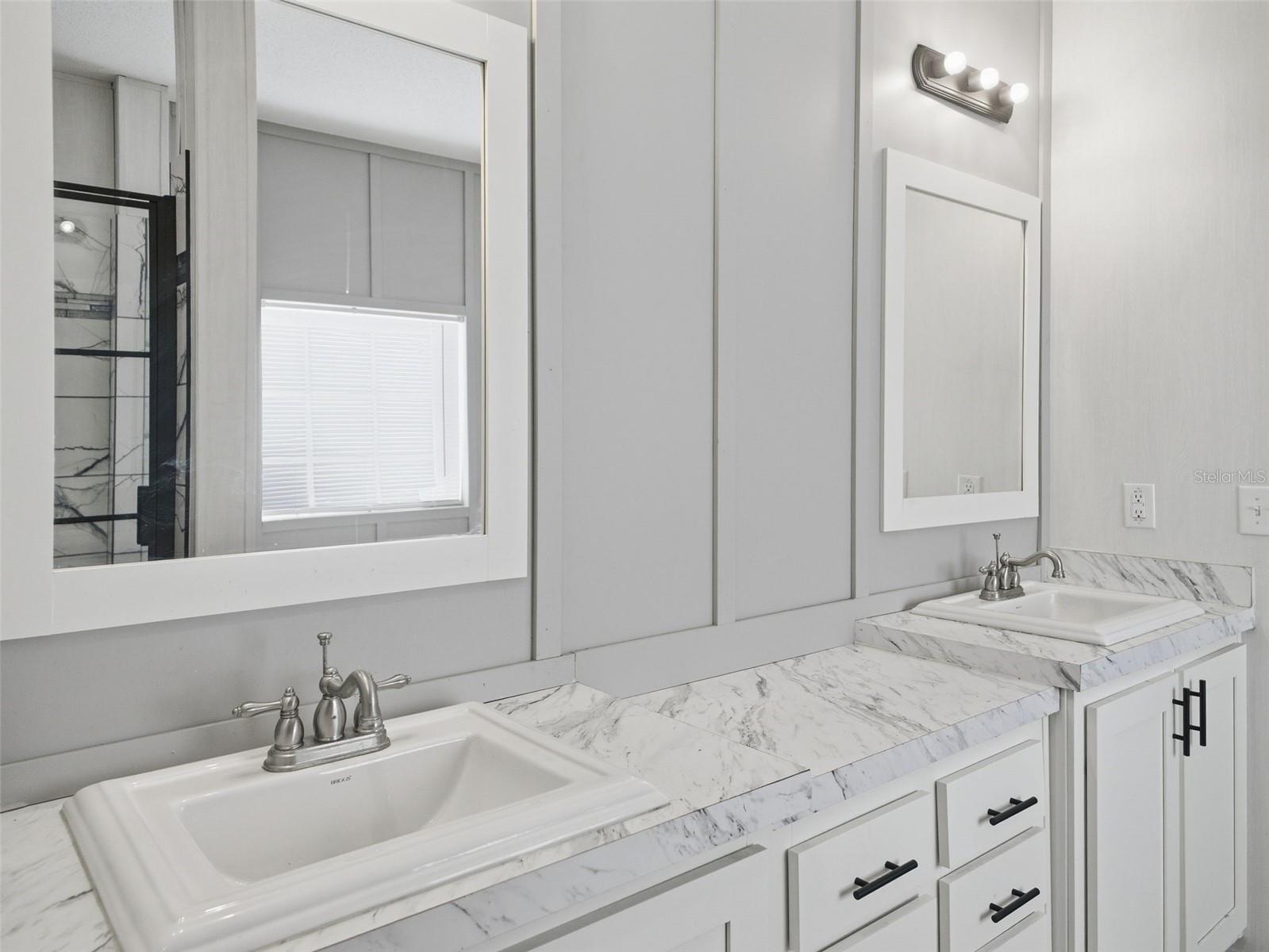 ST JOHNS MANOR ACRES DIV - Residential