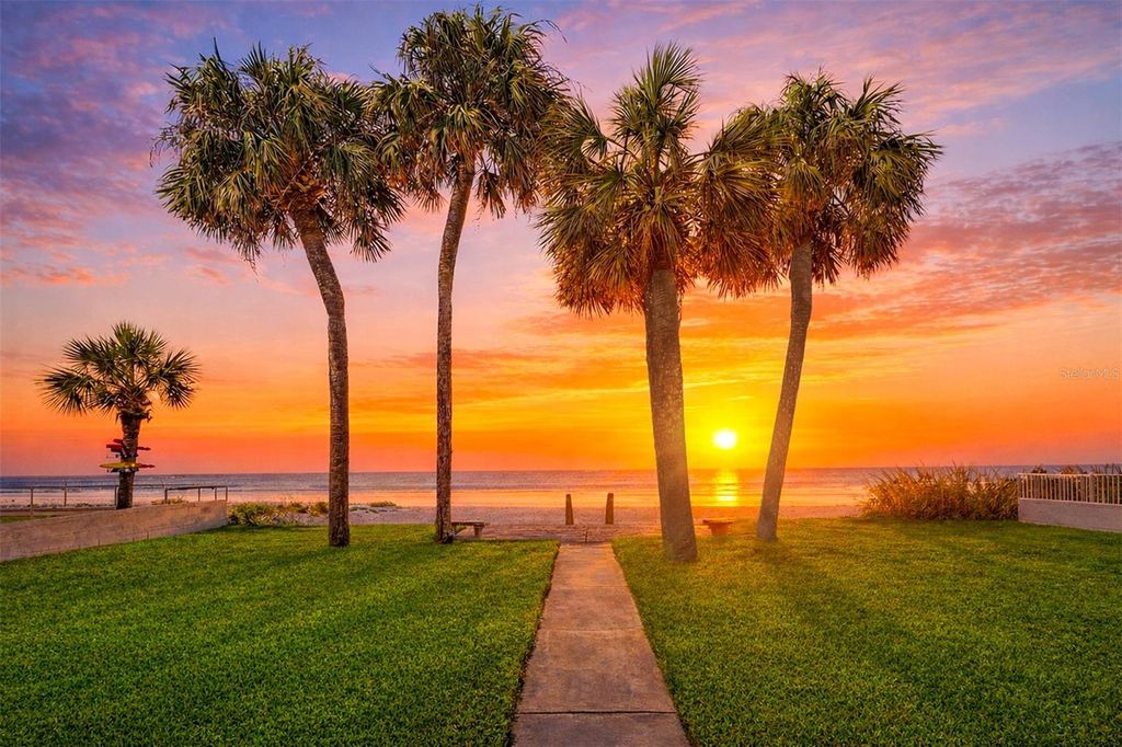 Photo of 18206 Sunset Boulevard, Redington Shores, FL 33708 (MLS # TB8497053)