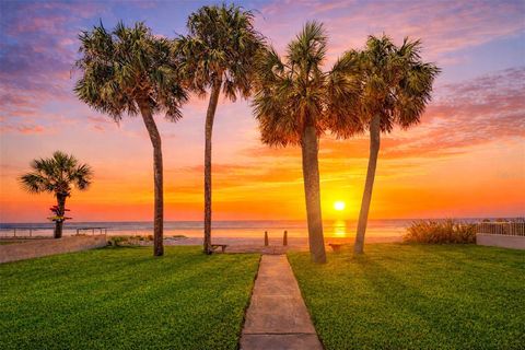 Photo of 18206 Sunset Boulevard, Redington Shores, FL 33708 (MLS # TB8497053)