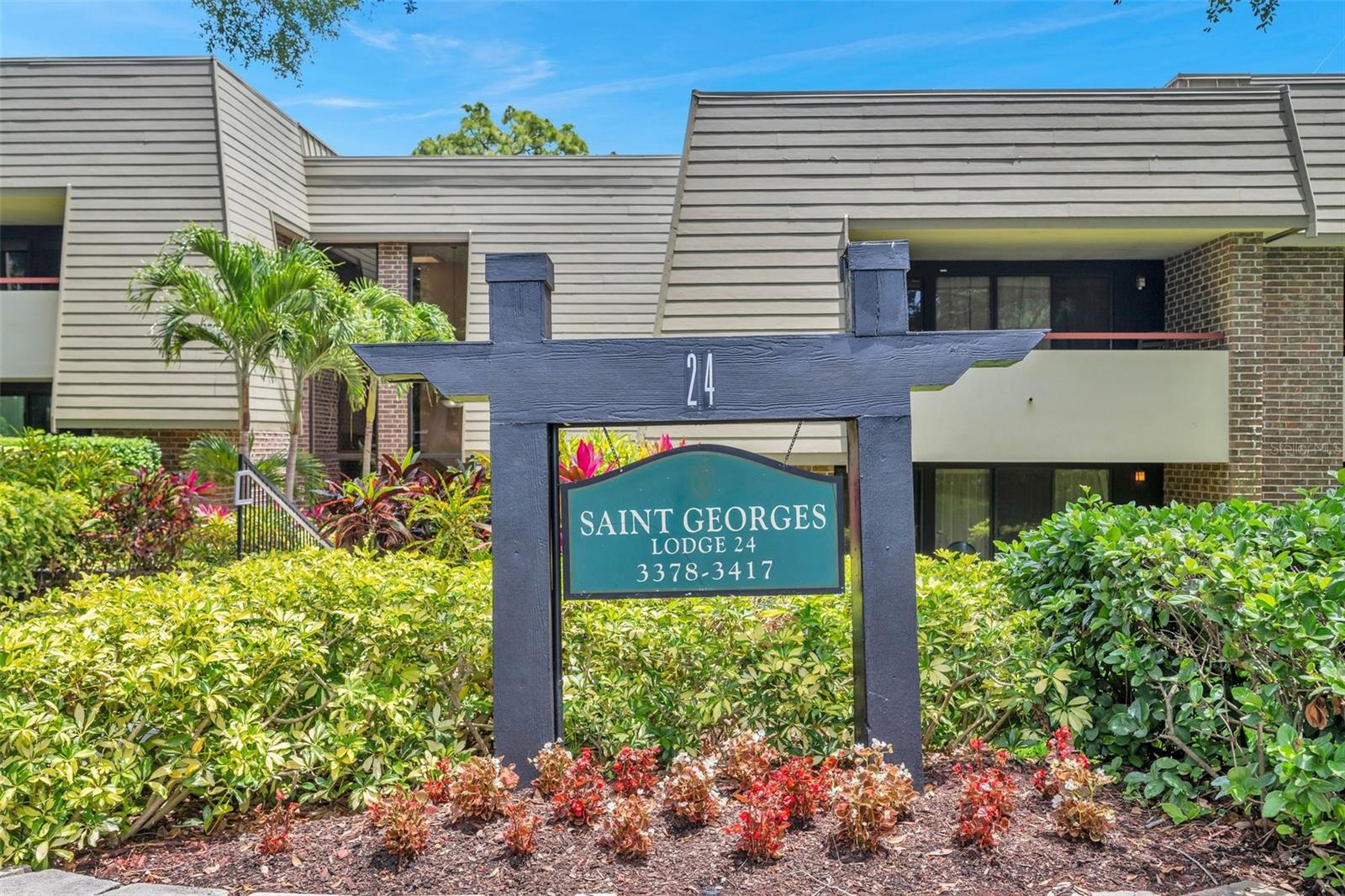 View PALM HARBOR, FL 34684 condo